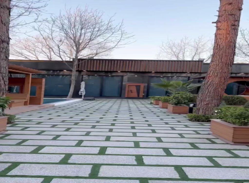 باغ ویای 1000 متری لاکچری با 250 متر بنای لوکس در منطقه زمردویلا(والفجر) شهریار 