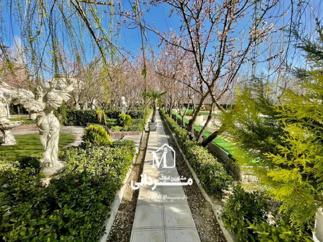  باغ ویلا لوکس  5500   متری واقع در بکه شهریار