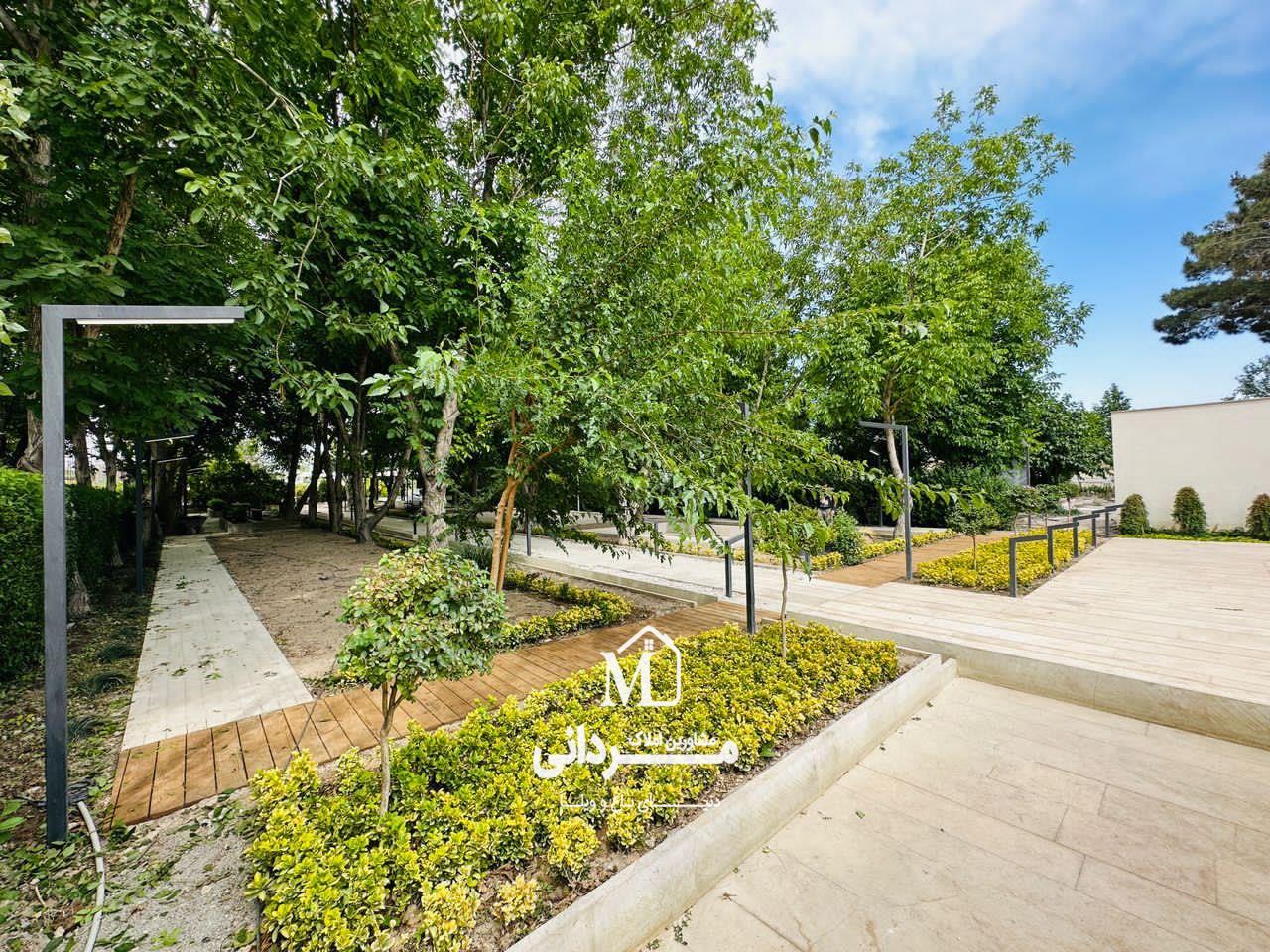 باغ وی 700 متری مدرن با 170 تر بنا در منطقه خوشنام ملارد