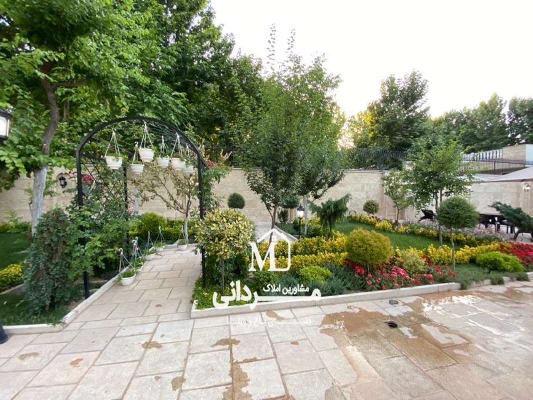 1160 متر باغ ویلا لوکس و زیبا در شهریار واقع در شهرک ویلایی والفجر